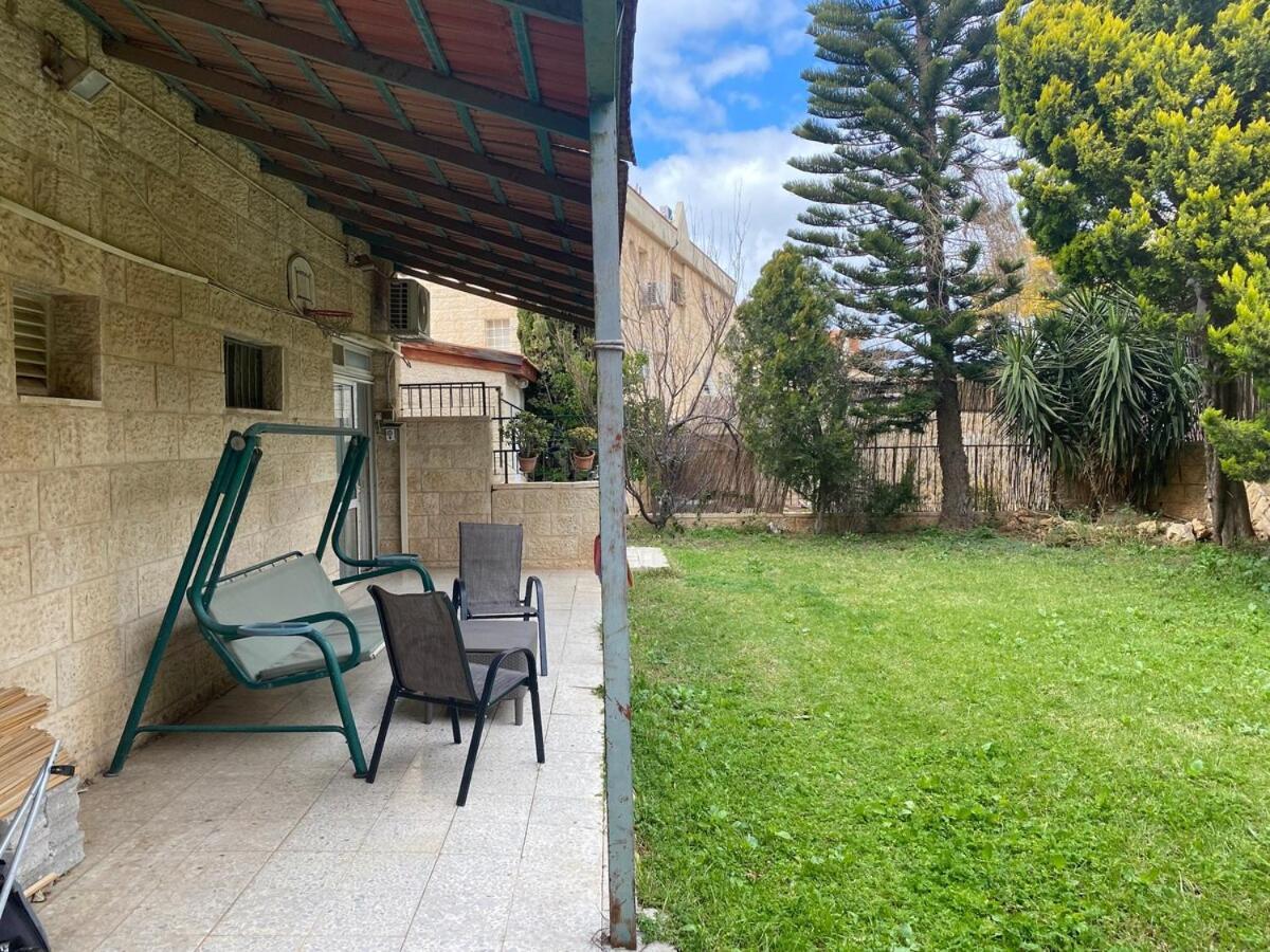דירות מעלה אדומים דירת גן מרווחת במיקום מעולה עם נטפליקס חינמי מראה חיצוני תמונה